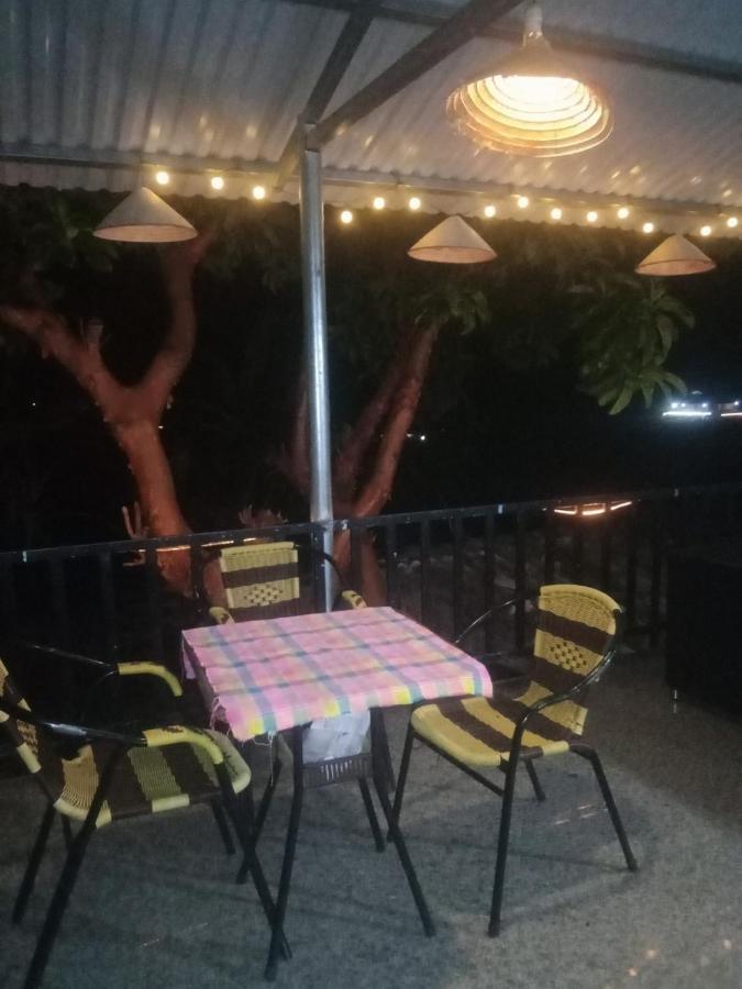 Du Gia Van Chung Homestay Làng Cac Buitenkant foto