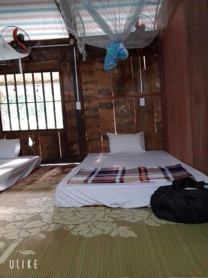 Du Gia Van Chung Homestay Làng Cac Buitenkant foto