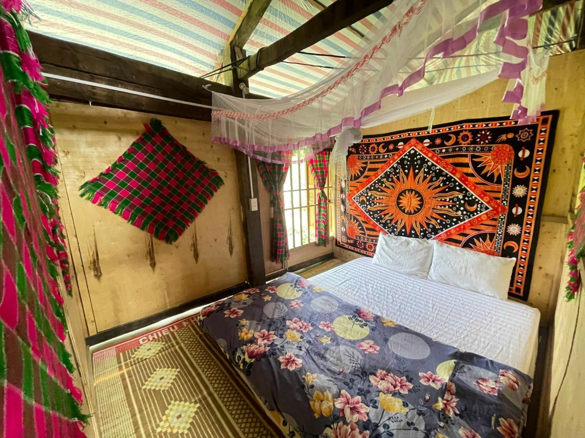 Du Gia Van Chung Homestay Làng Cac Kamer foto